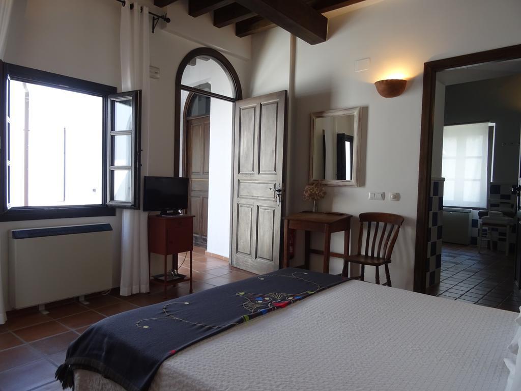 Casa La Loba Hotel เมดินาซิโดเนีย ภายนอก รูปภาพ
